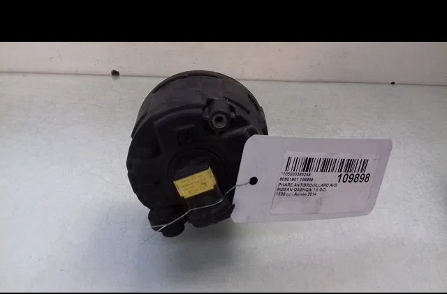 Phare antibrouillard avant gauche Nissan QASHQAI II SUV (J11, J11_) 1.6 dci all mode 4x4-i (2013) occasion