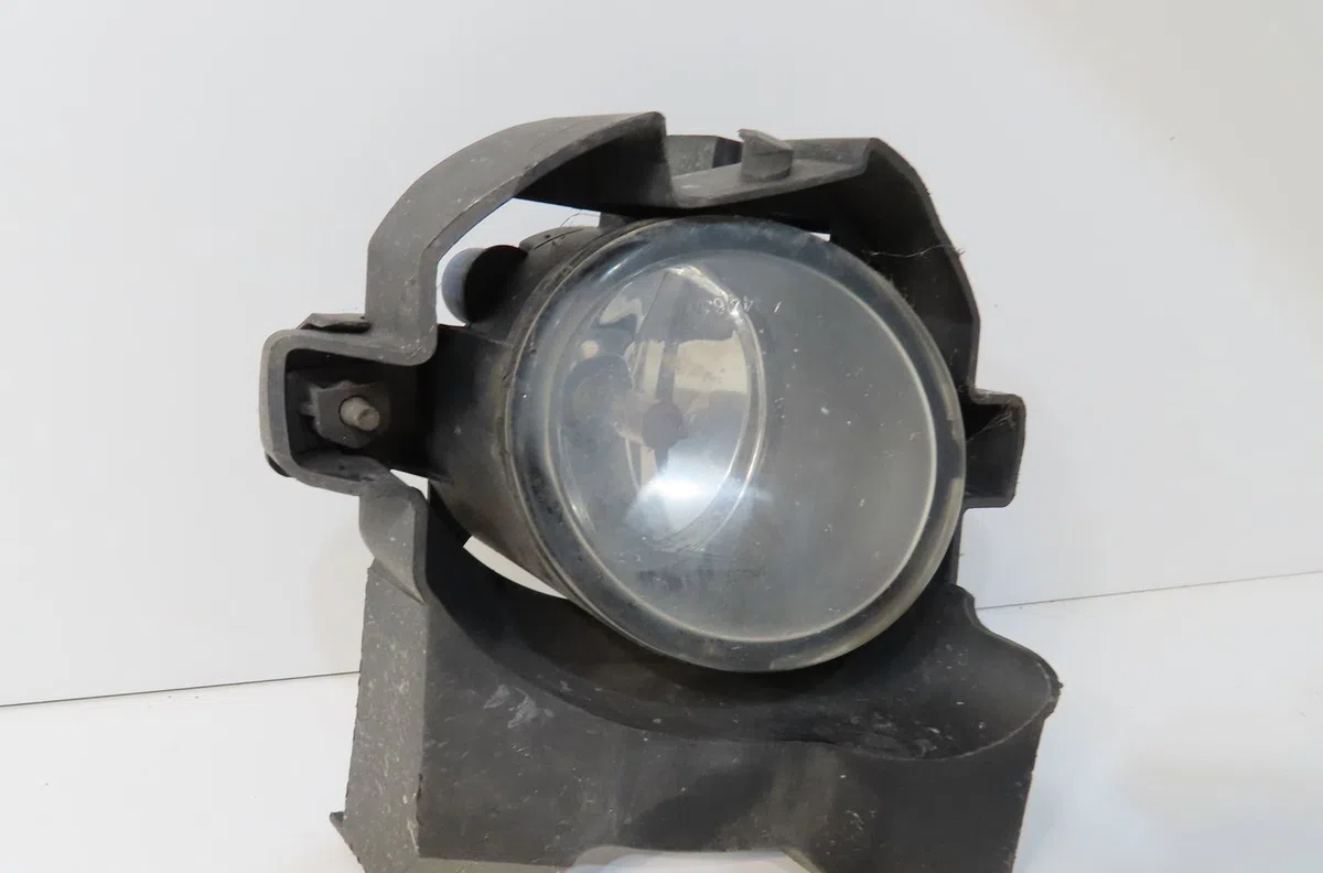 Phare antibrouillard avant gauche Nissan QASHQAI - QASHQAI 2 I (J10, NJ10, JJ10E) 2.0 dci (2007-2013) occasion