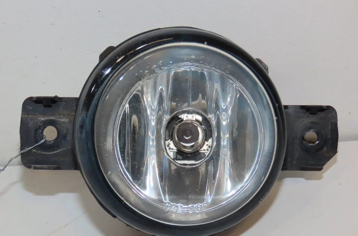 Phare antibrouillard avant gauche Nissan X-TRAIL I (T30) 2.2 dci 4x4 (2001-2008) 5 portes occasion