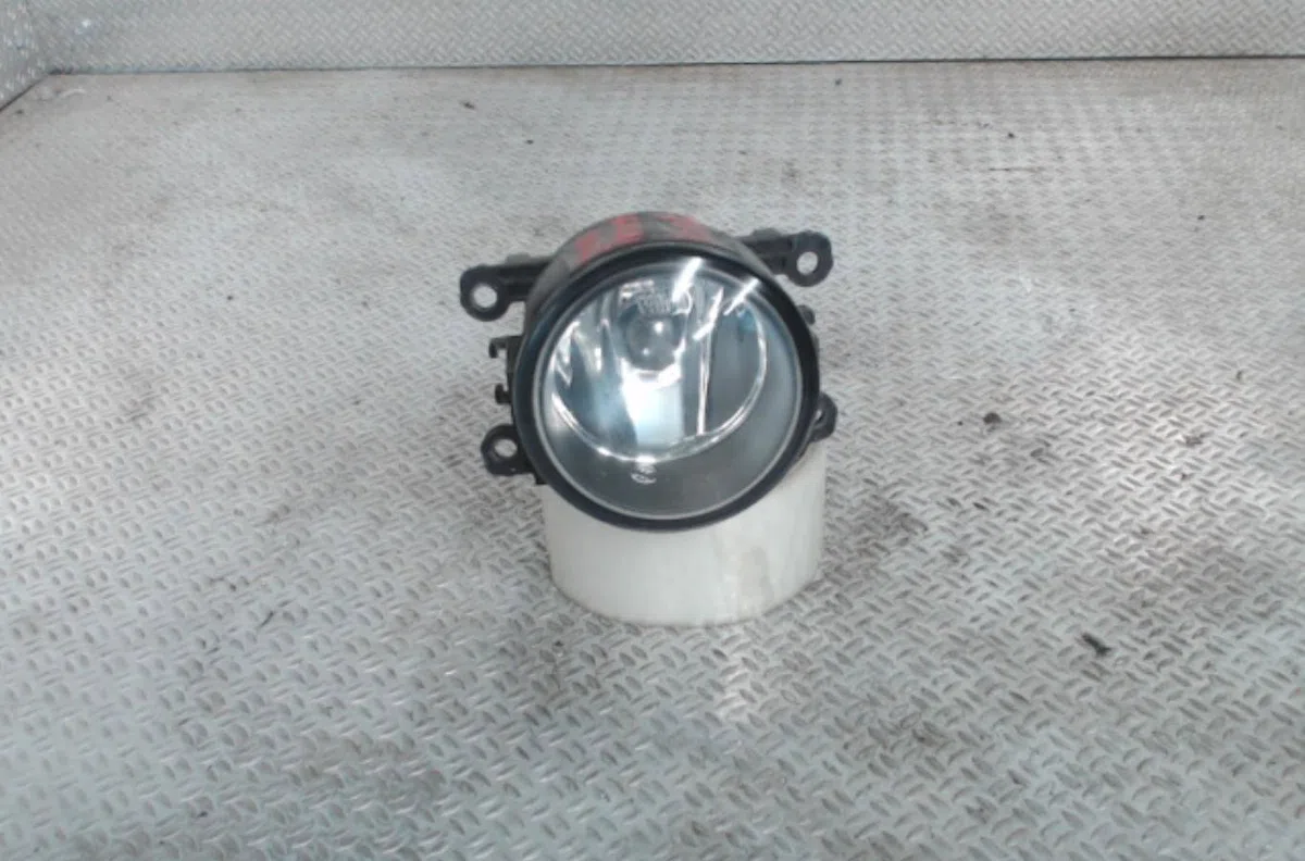 Phare antibrouillard avant gauche OPEL AGILA B  AGILA B occasion