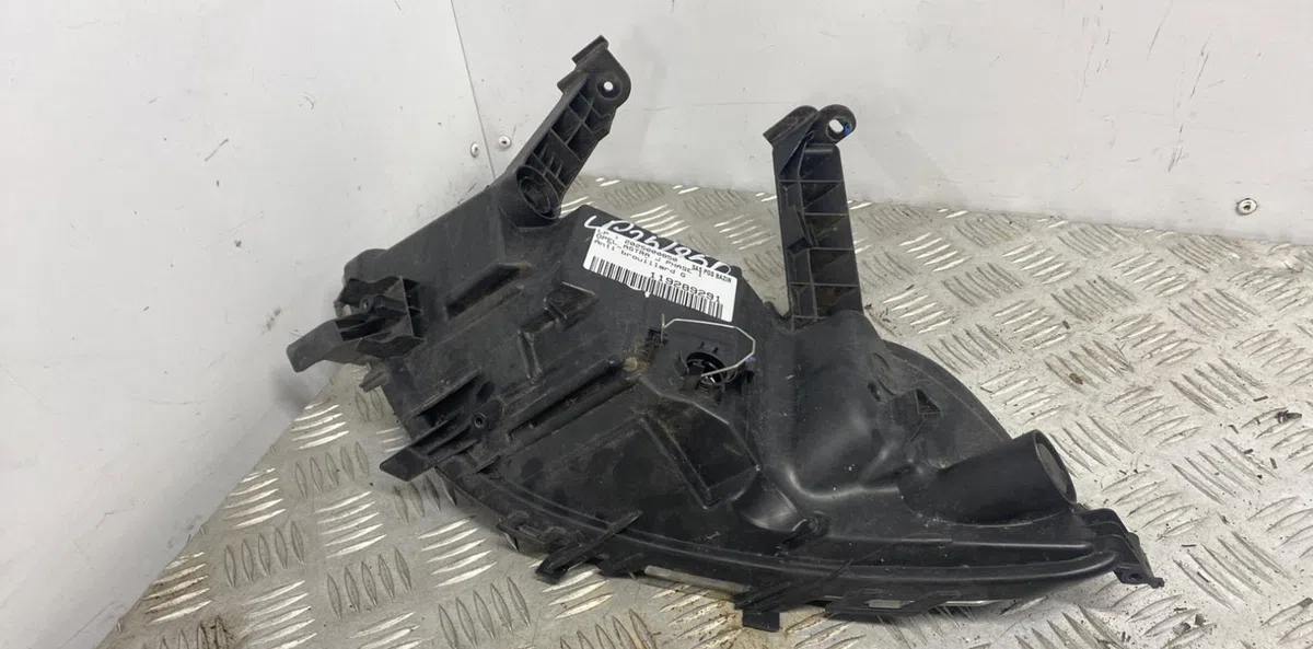 Phare antibrouillard avant gauche OPEL ASTRA J PHASE 1 occasion