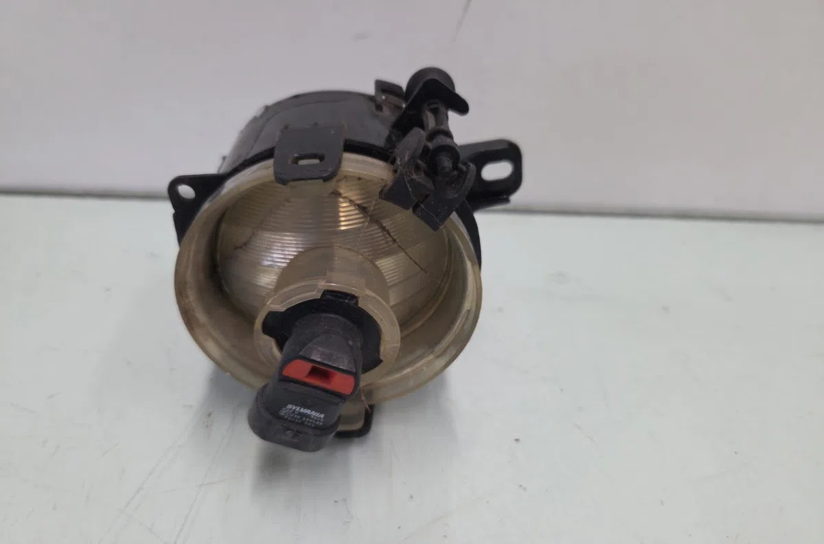 Phare antibrouillard avant gauche OPEL CORSA E occasion