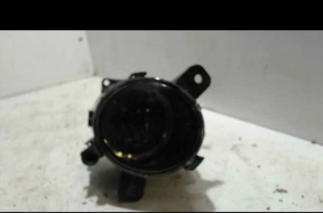 Phare antibrouillard avant gauche OPEL CORSA IV occasion