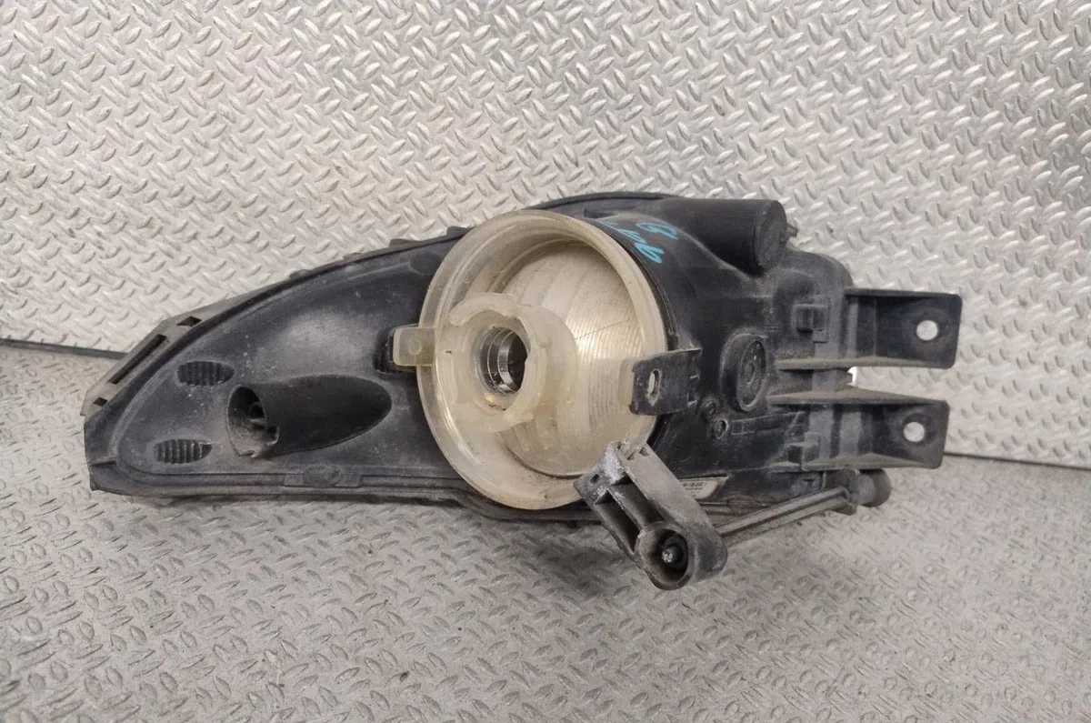 Phare antibrouillard avant gauche Opel INSIGNIA A (G09) 2.0 cdti (68) (2008-2017) occasion
