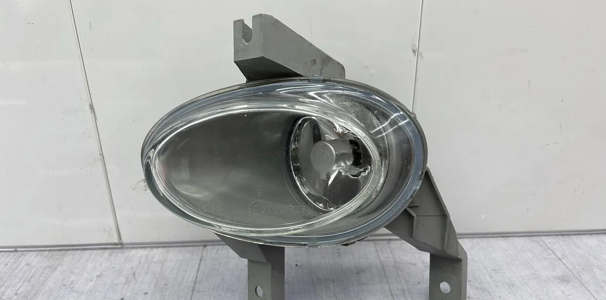 Phare antibrouillard avant gauche OPEL TIGRA 1 COUPE occasion