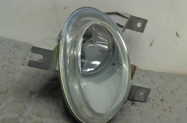 Phare antibrouillard avant gauche OPEL TIGRA I 1995 occasion