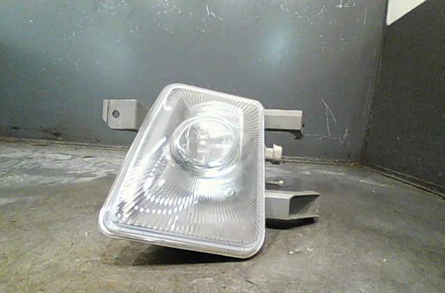 Phare antibrouillard avant gauche Opel VECTRA B 3-5 portes (J96) 2.2 dti 16v (f68) (2000-2002) occasion