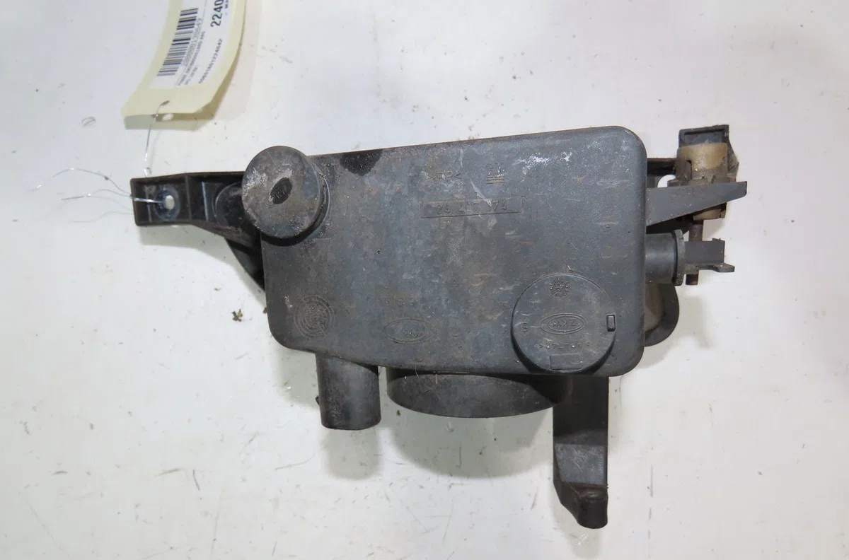 Phare antibrouillard avant gauche Opel ZAFIRA A Monospace (T98) 2.0 dti 16v (f75) (2000-2005) 5 portes occasion