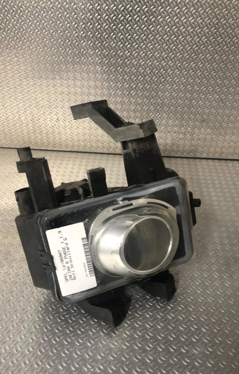 Phare antibrouillard avant gauche OPEL ZAFIRA B ZAFIRA B PHASE 1 occasion