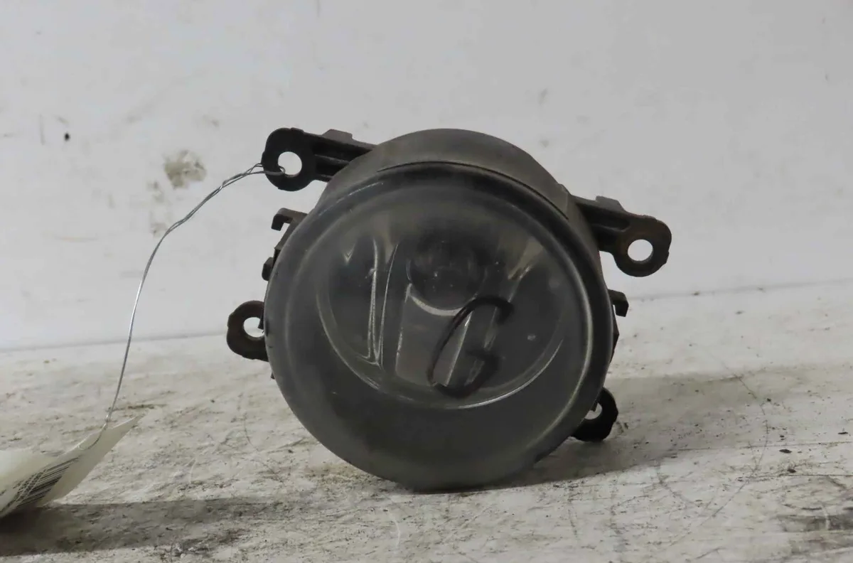 Phare antibrouillard avant gauche OPEL ZAFIRA II occasion