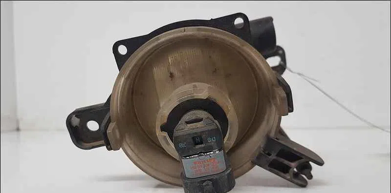 Phare antibrouillard avant gauche OPEL ZAFIRA II occasion