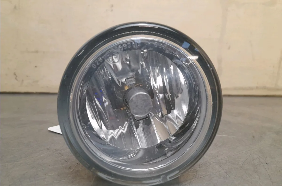 Phare antibrouillard avant gauche Peugeot 1007 (KM_) 1.6 16v (2005) occasion