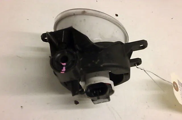 Phare antibrouillard avant gauche Peugeot 108 1.0 vti (2014) occasion