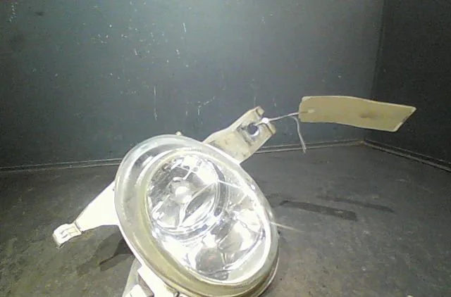 Phare antibrouillard avant gauche Peugeot 206 3-5 portes (2A-C) 1.4 hdi eco 70 (2001-2009) 5 portes occasion