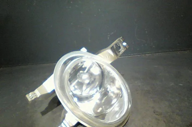 Phare antibrouillard avant gauche Peugeot 206 3-5 portes (2A-C) 2.0 hdi 90 (1999-2009) 5 portes occasion