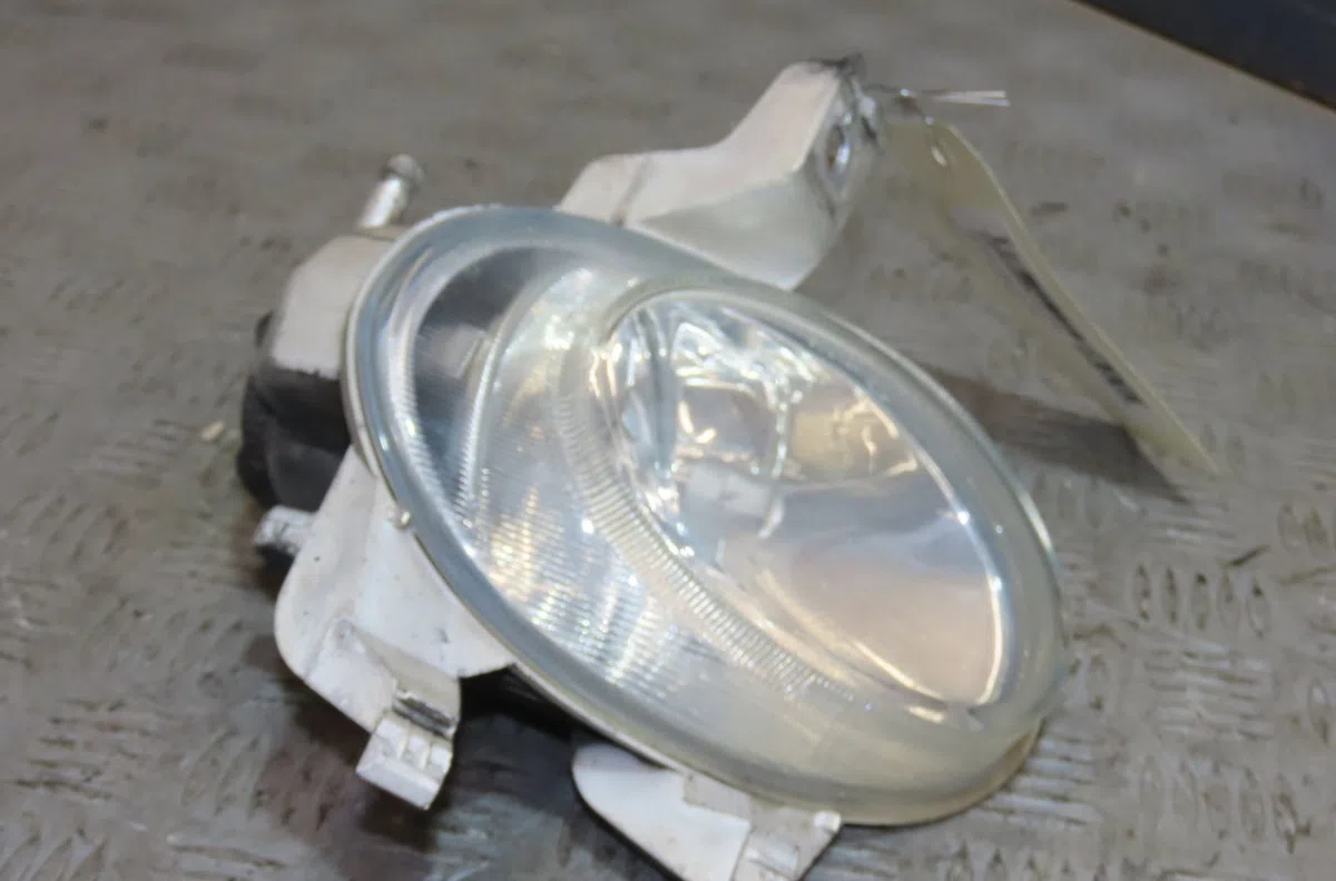 Phare antibrouillard avant gauche Peugeot 206 CC (2D) 1.6 16v (2dnfuf, 2dnfur) (2000-2007) 2 portes occasion