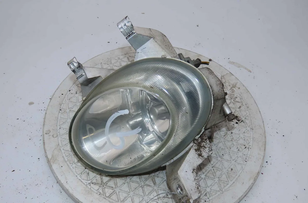 Phare antibrouillard avant gauche PEUGEOT 206 occasion
