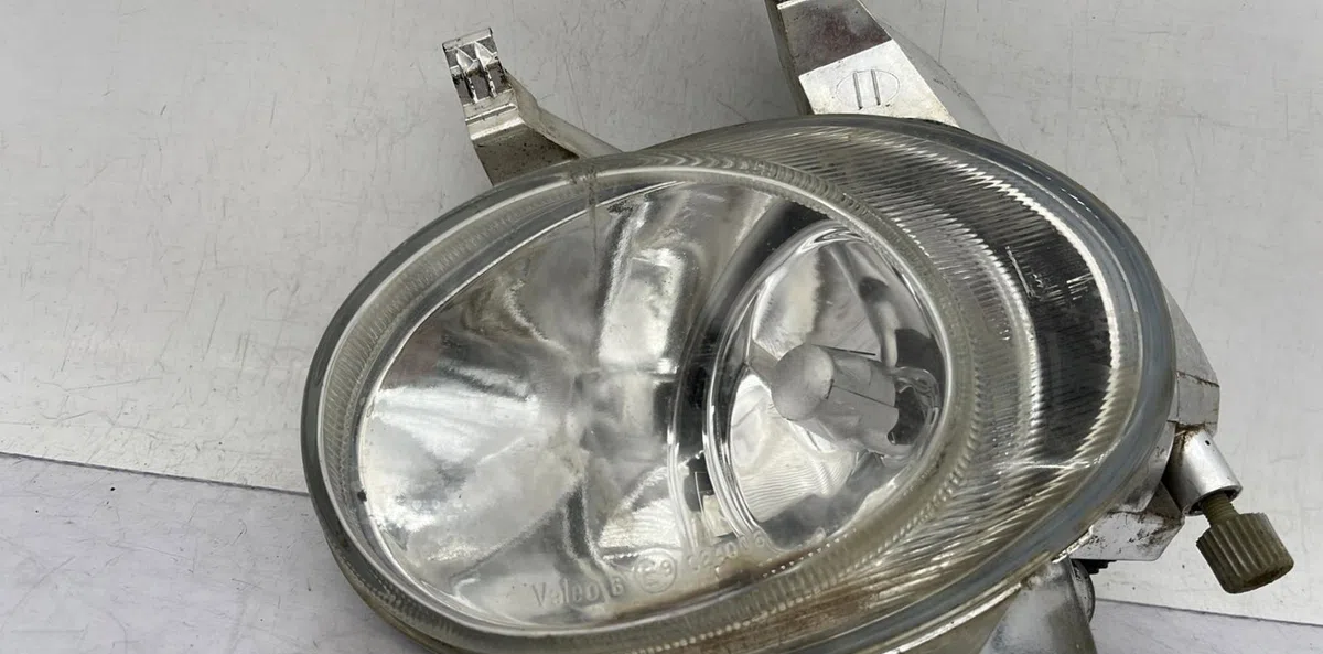 Phare antibrouillard avant gauche PEUGEOT 206 PHASE 1 occasion