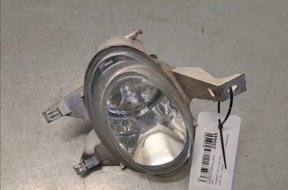 Phare antibrouillard avant gauche Peugeot 206 SW (2E-K) 1.4 hdi (2002-2007) 5 portes occasion
