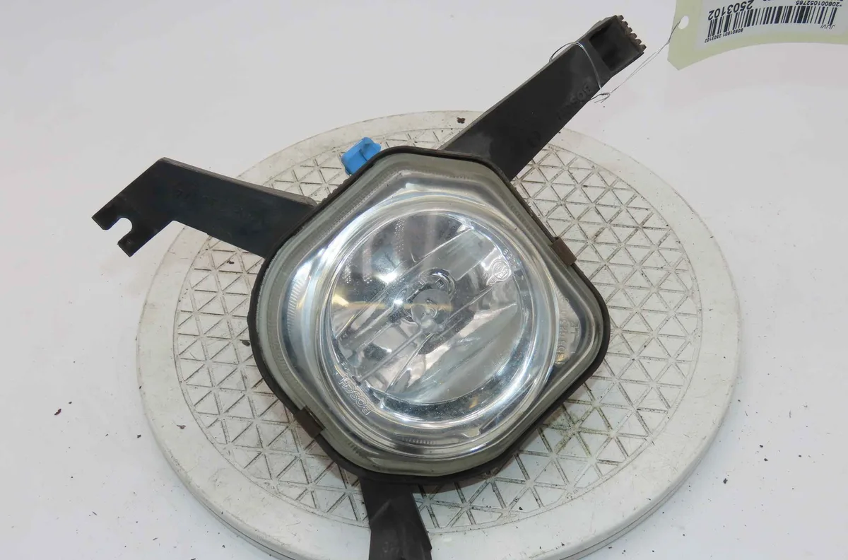 Phare antibrouillard avant gauche PEUGEOT 306 occasion