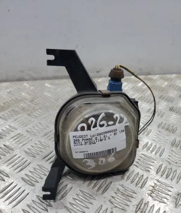 Phare antibrouillard avant gauche PEUGEOT 306 PHASE 2 occasion