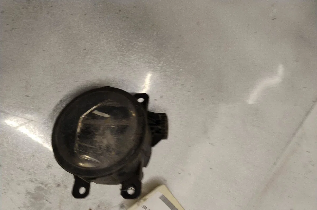 Phare antibrouillard avant gauche PEUGEOT 308 2 PHASE 1 occasion
