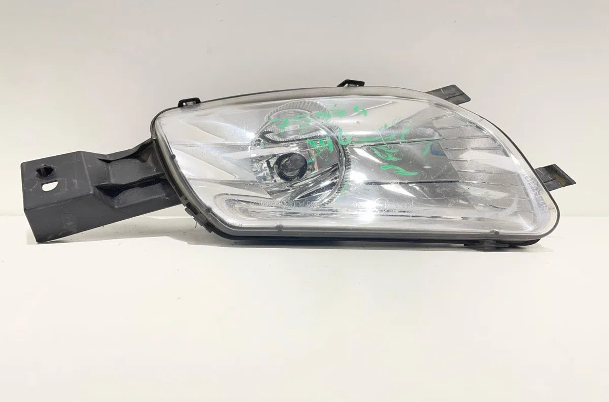 Phare antibrouillard avant gauche Peugeot 308 I (4A_, 4C_) 1.6 hdi (2007-2014) 5 portes occasion