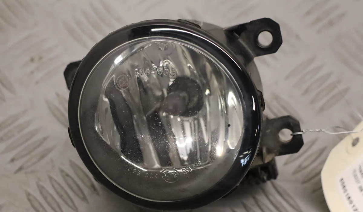 Phare antibrouillard avant gauche Peugeot 308 II (LB_, LP_, LW_, LH_, L3_) 1.6 hdi (2013-2021) occasion