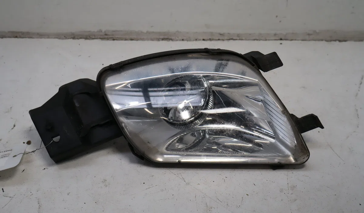 Phare antibrouillard avant gauche Peugeot 308 SW I (4E_, 4H_) 1.6 hdi (2009-2014) occasion