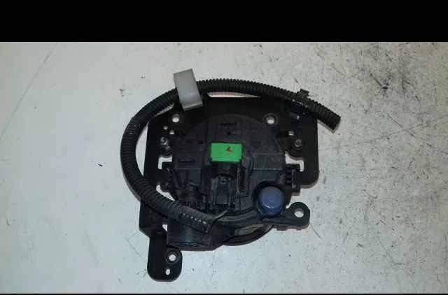 Phare antibrouillard avant gauche Peugeot 4007 (VU_, VV_) 2.2 hdi (2007-2013) occasion