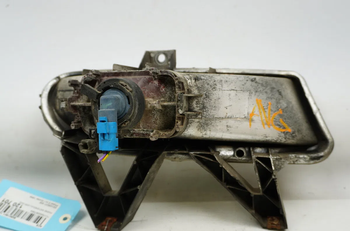Phare antibrouillard avant gauche Peugeot 406 (8B) 2.0 hdi 90 (1999-2004) occasion