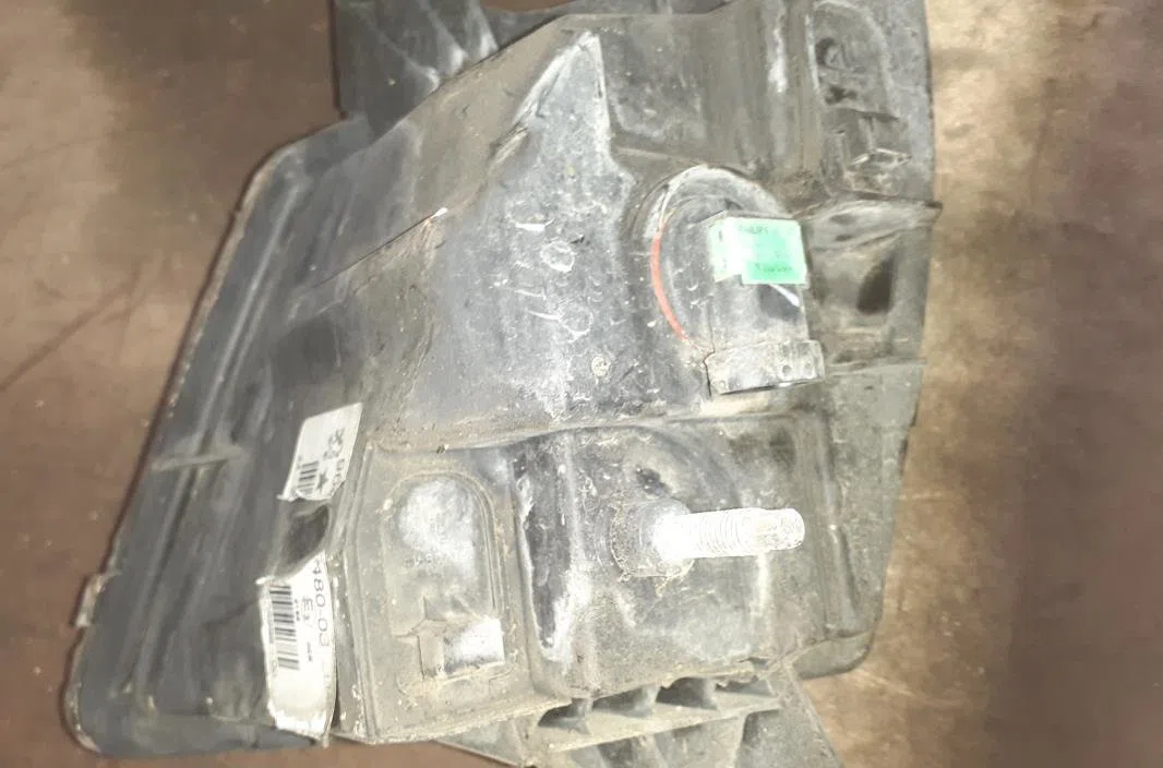Phare antibrouillard avant gauche Peugeot 407 SW (6E_) 2.0 hdi 135 (2004-2010) occasion