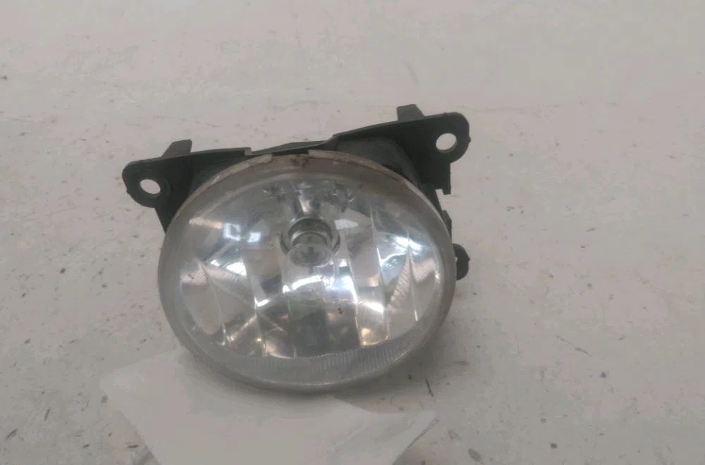 Phare antibrouillard avant gauche Peugeot 5008 (0U_, 0E_) 1.6 bluehdi 120 (2014-2017) 5 portes occasion
