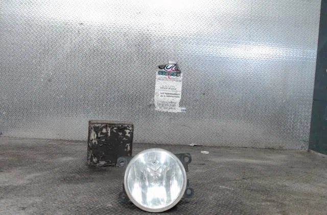 Phare antibrouillard avant gauche PEUGEOT 5008 1  5008 1 PHASE 1 occasion