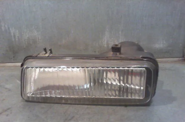 Phare antibrouillard avant gauche PEUGEOT 806 1995 occasion