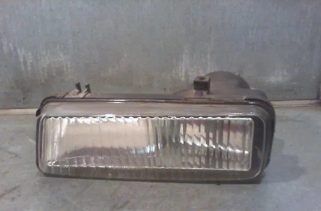 Phare antibrouillard avant gauche PEUGEOT 806 1995 occasion