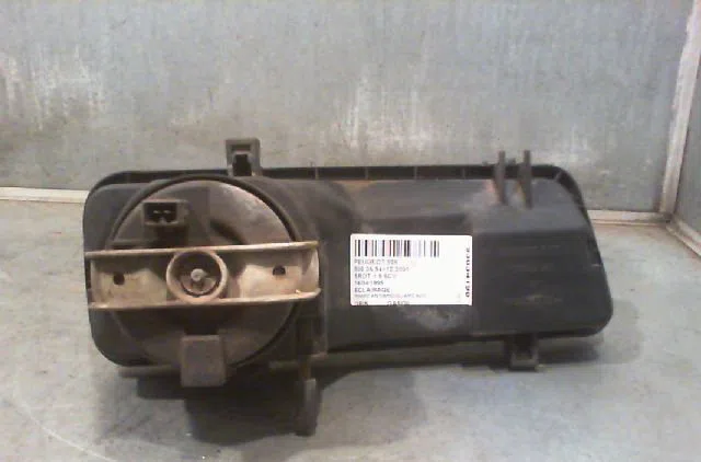 Phare antibrouillard avant gauche PEUGEOT 806 1995 occasion