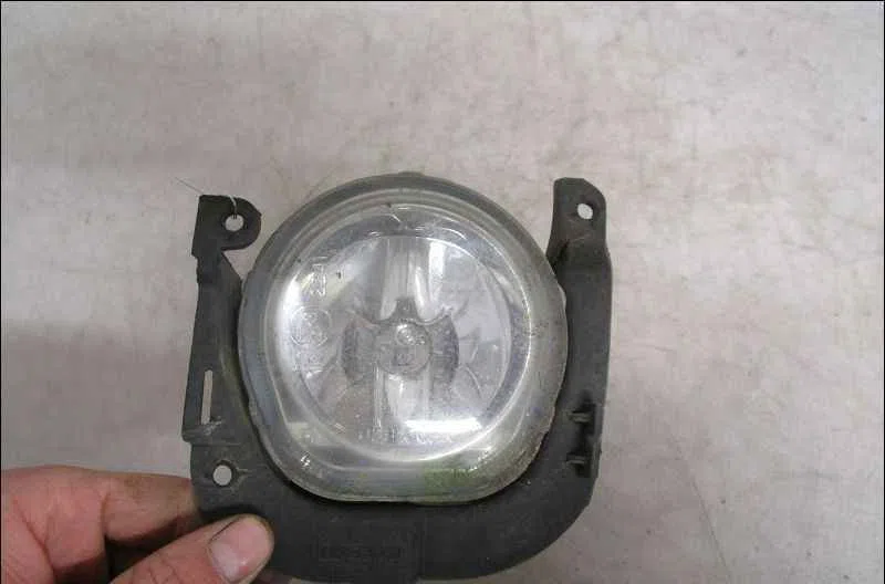 Phare antibrouillard avant gauche PEUGEOT BIPPER occasion