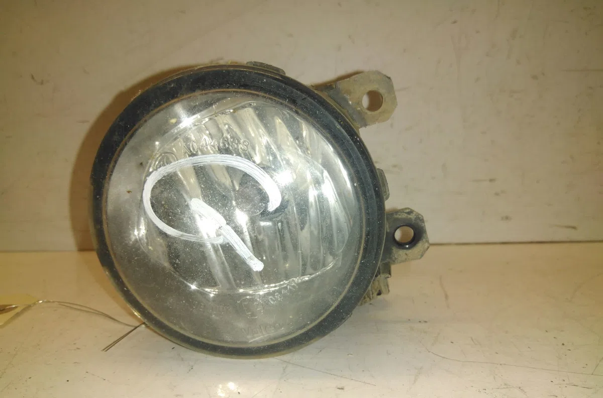 Phare antibrouillard avant gauche PEUGEOT PARTNER II occasion