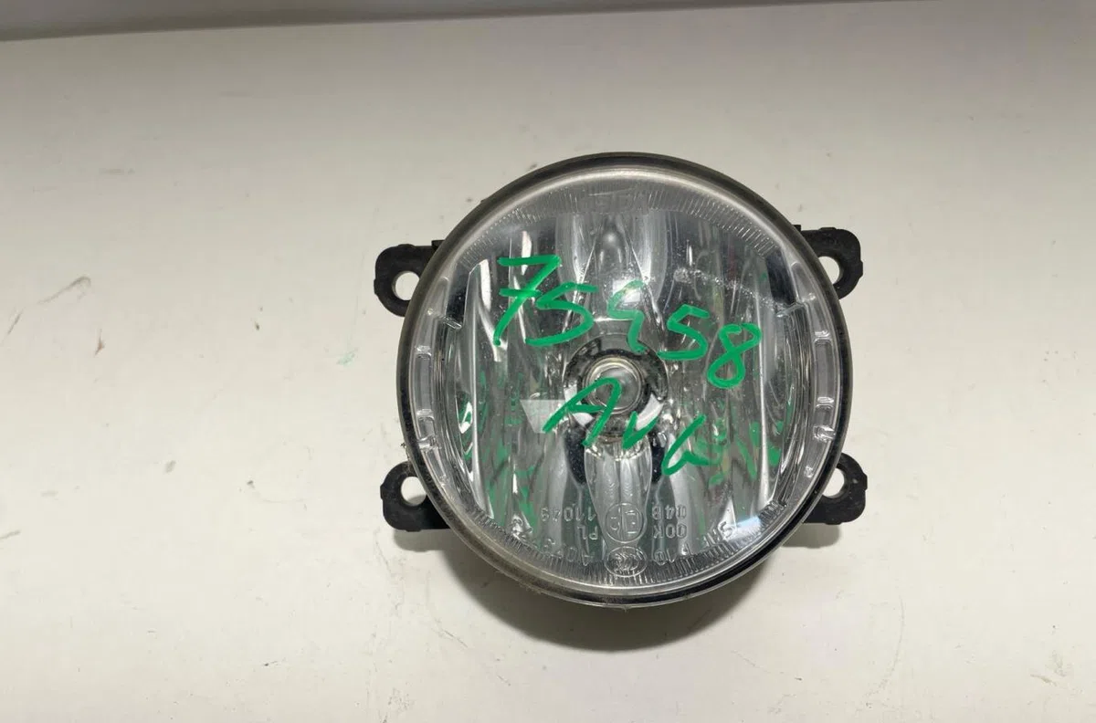 Phare antibrouillard avant gauche RENAULT CLIO 4 PHASE 1 BREAK occasion