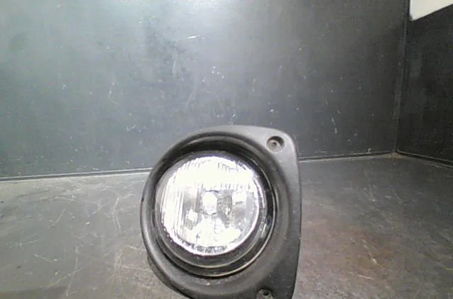 Phare antibrouillard avant gauche Renault CLIO II (BB_, CB_) 1.4 16v (b-cb0p, bb13) (2000-2008) 5 portes occasion