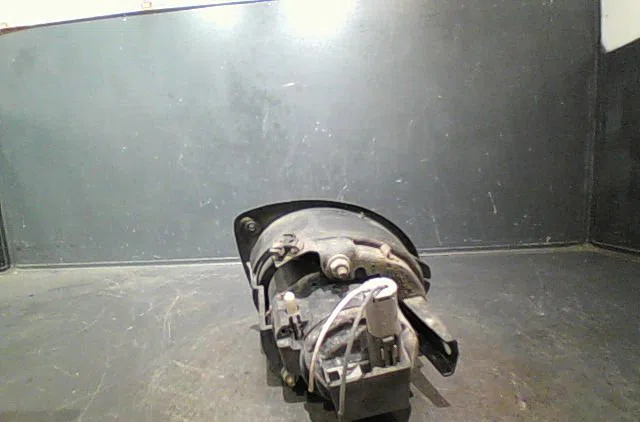 Phare antibrouillard avant gauche Renault CLIO II (BB_, CB_) 1.4 16v (b-cb0p, bb13) (2000-2008) 5 portes occasion