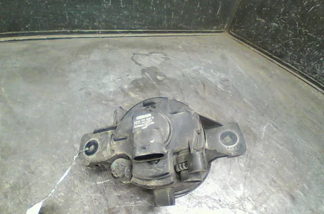 Phare antibrouillard avant gauche Renault CLIO II (BB_, CB_) 1.4 16v (b-cb0p, bb13) (2000-2008) 5 portes occasion