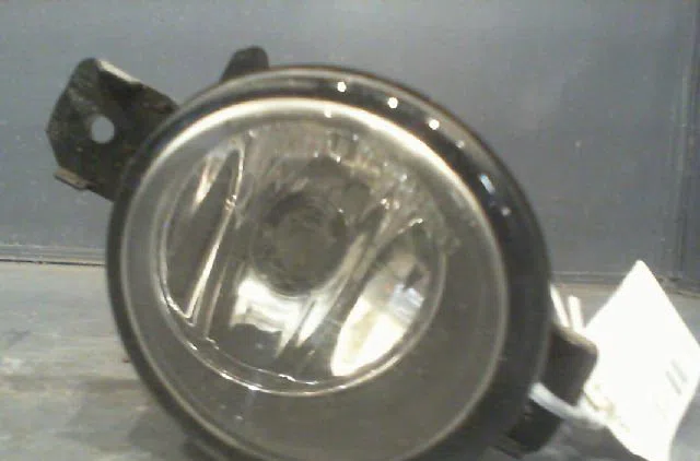 Phare antibrouillard avant gauche Renault CLIO II (BB_, CB_) 1.5 dci (b-cb07) (2001-2009) 3 portes occasion