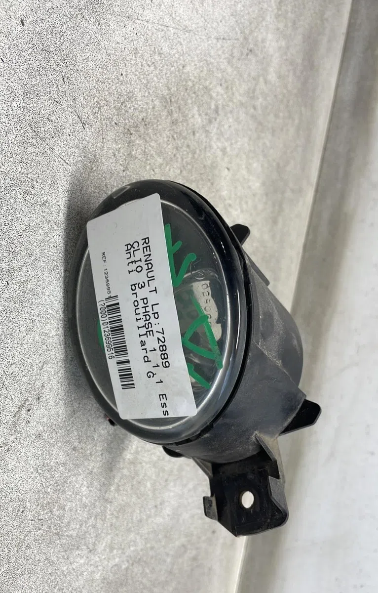 Phare antibrouillard avant gauche Renault CLIO III (BR0-1, CR0-1) 1.2 16v (br02, br0j, br11, cr02, cr0j, cr11) (2005-201