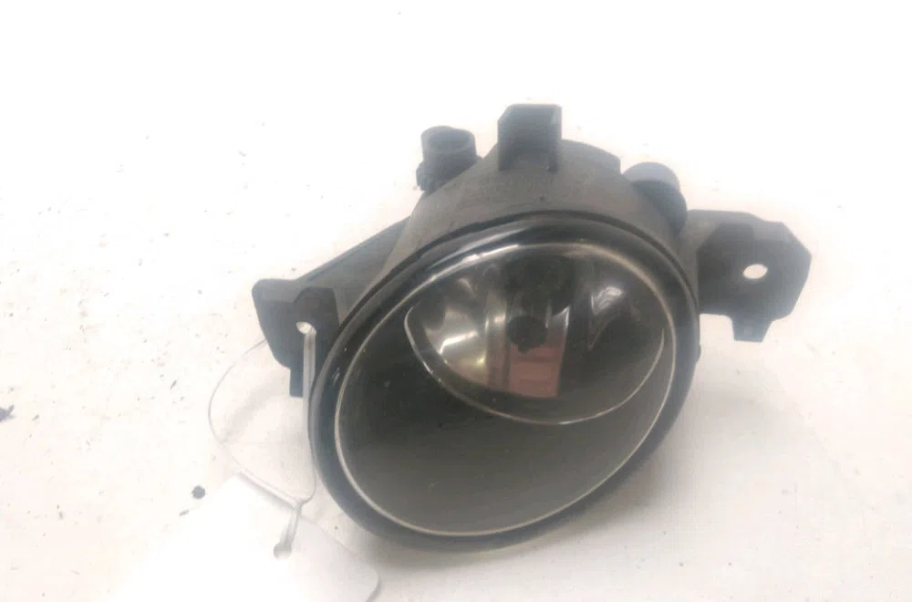 Phare antibrouillard avant gauche Renault CLIO III Grandtour (KR0-1_) 1.5 dci (kr0f) (2007-2012) 5 portes occasion