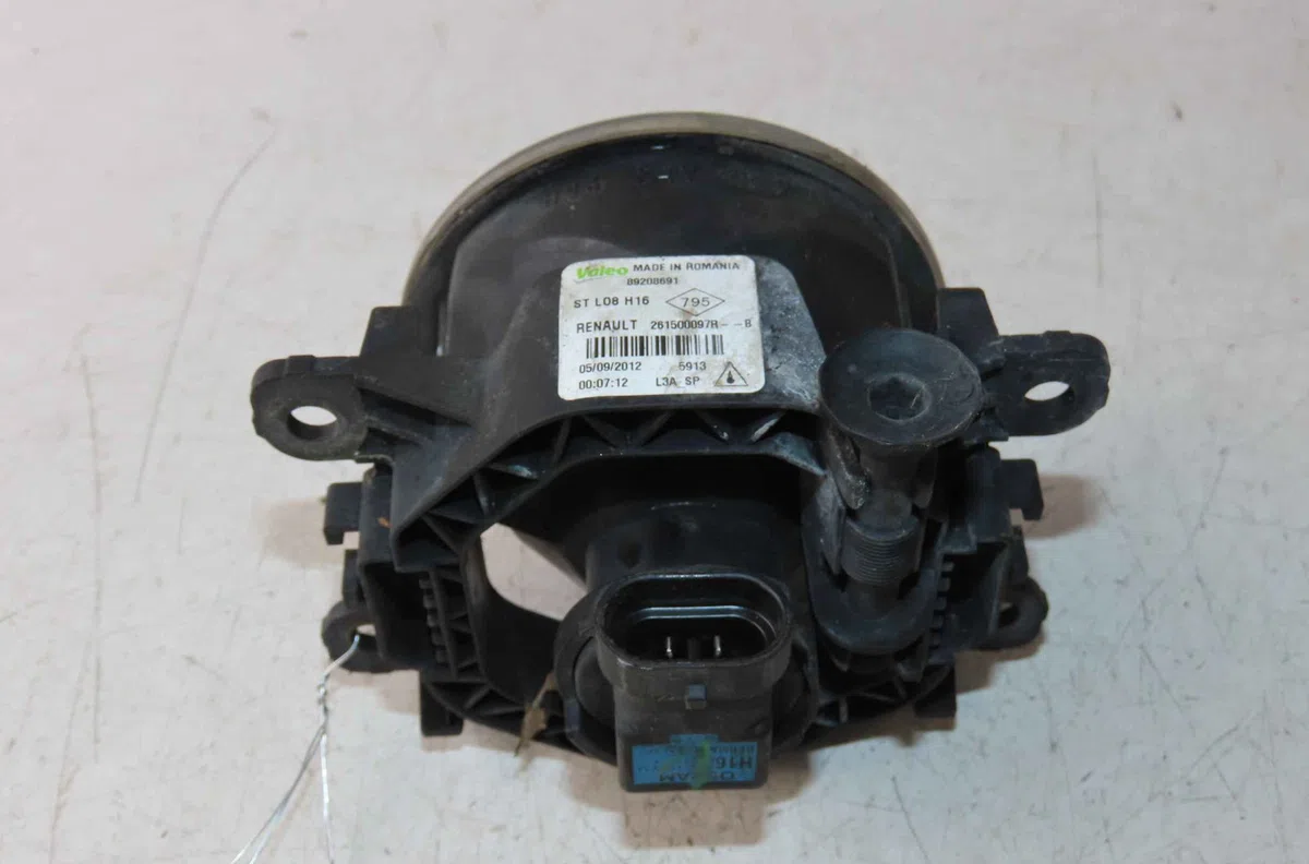 Phare antibrouillard avant gauche RENAULT CLIO IV occasion