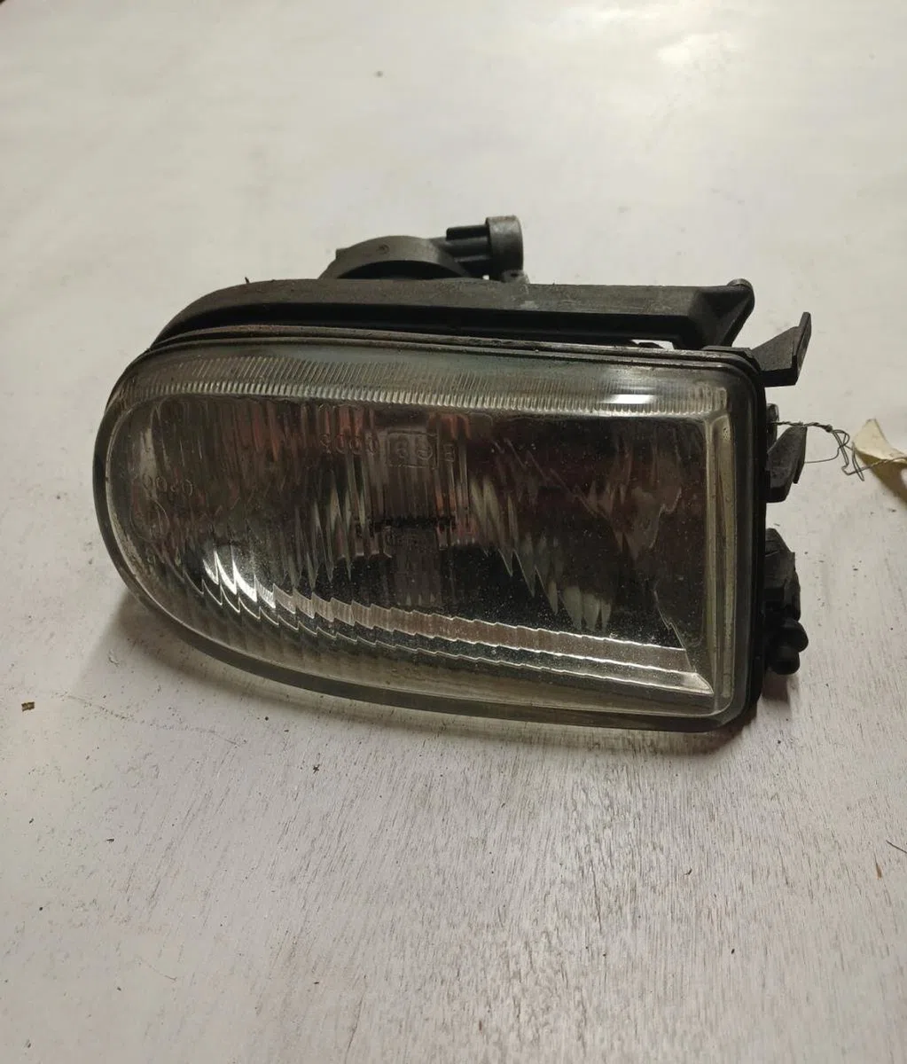 Phare antibrouillard avant gauche Renault ESPACE III (JE0_) 2.2 12v td (je0e, je0h, je0p) (1996-2000) occasion