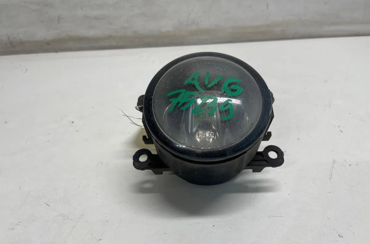 Phare antibrouillard avant gauche Renault KANGOO Express (FW0-1_) 1.5 dci 75 (fw07, fw10, fw04) (2010) 4 portes occasion
