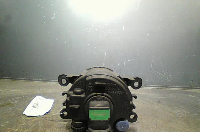 Phare antibrouillard avant gauche Renault KANGOO - GRAND KANGOO II (KW0-1_) 1.5 dci 85 (kw0k, kw0l, kw0b) (2008) 4 porte